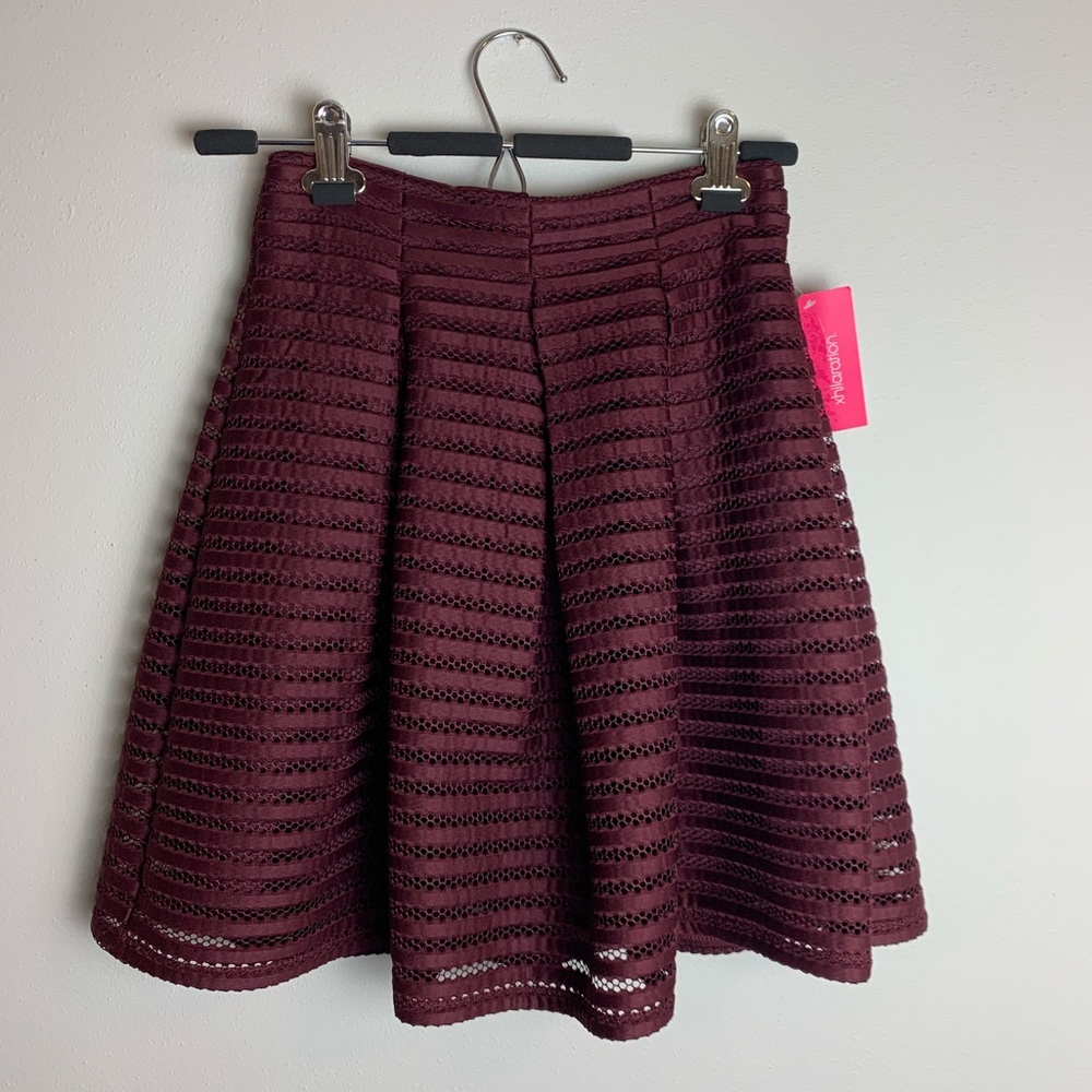 Xhilaration Maroon skirt 🧡